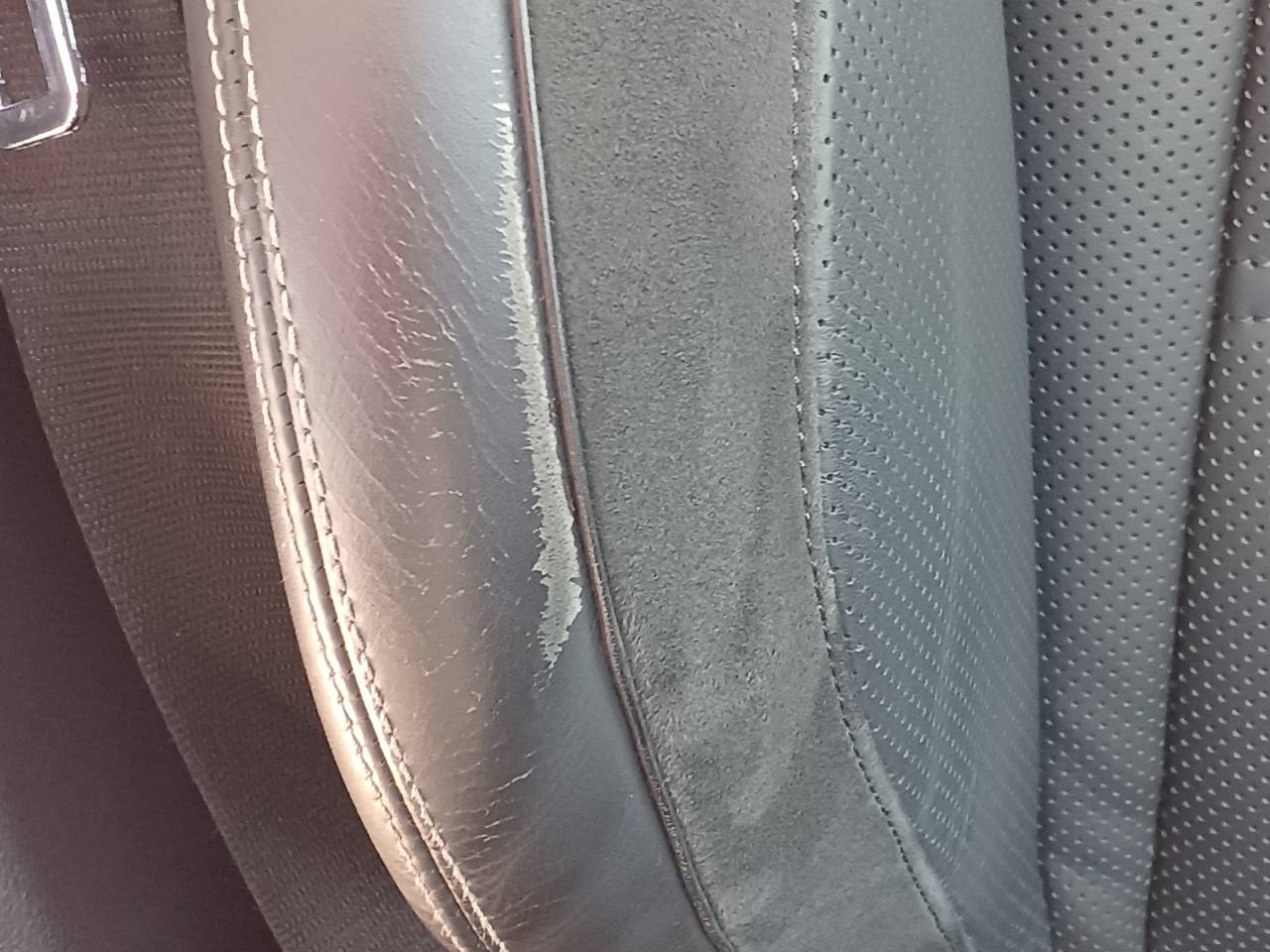 サイドサポートの擦れリペア