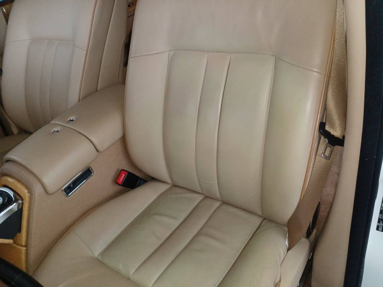 ロールス　シートリペア